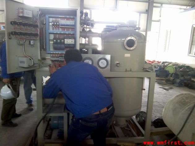 萬美機(jī)電有限公司在安裝調(diào)試濾油機(jī)